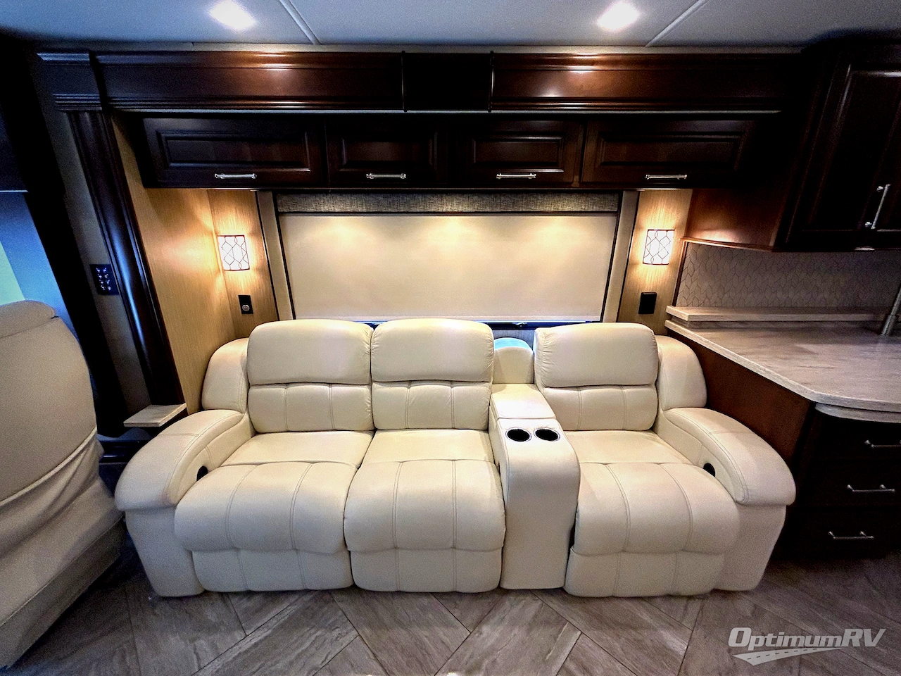 2019 Entegra Aspire 42DEQ Photo 9