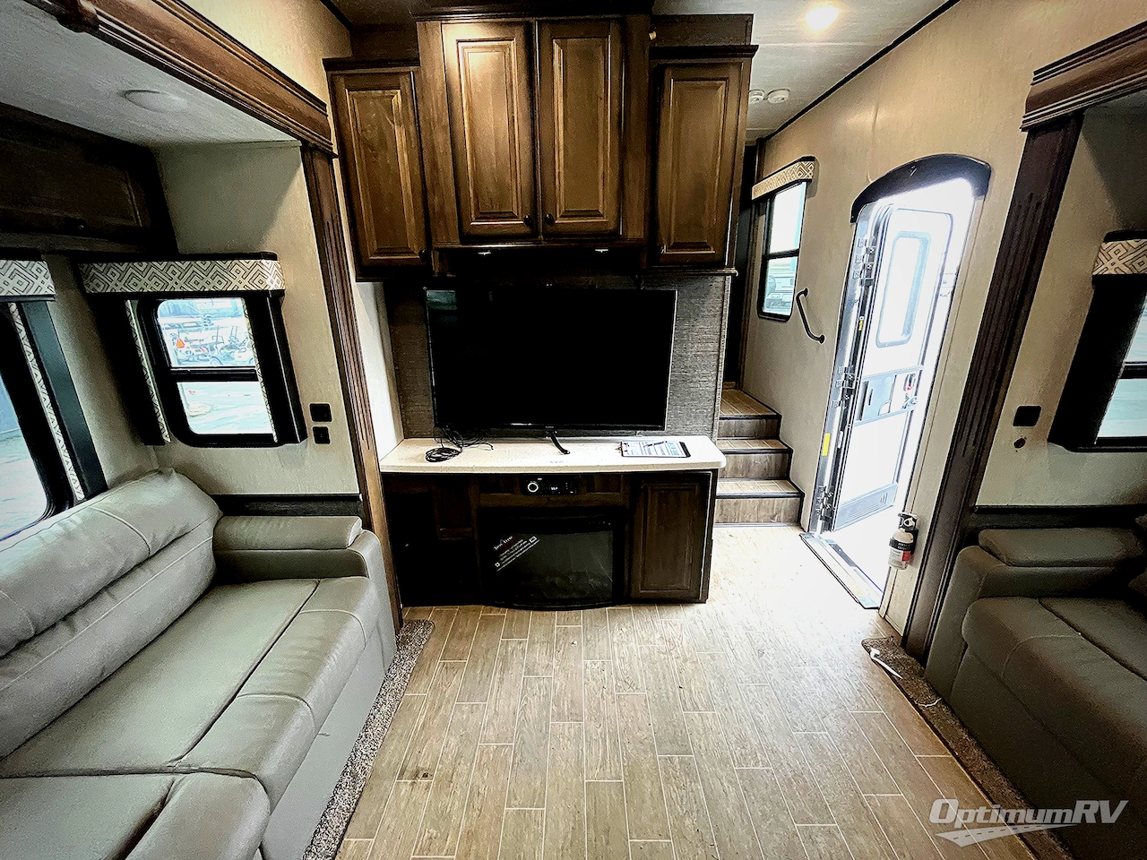 2020 Heartland Bighorn Traveler 39RK Photo 6