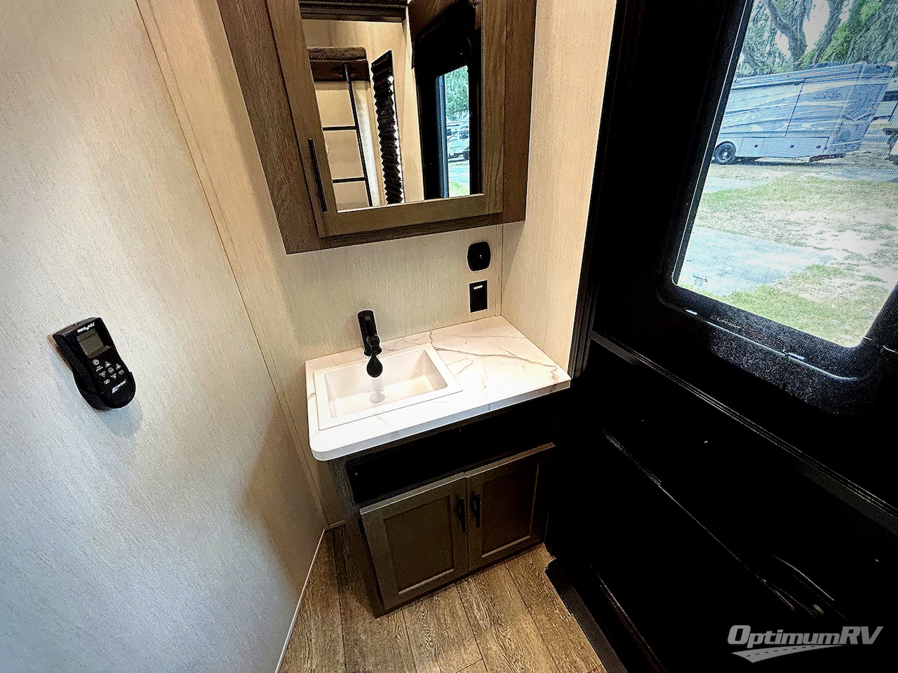 2025 Forest River Cherokee Arctic Wolf Suite 3750SUITE Photo 22