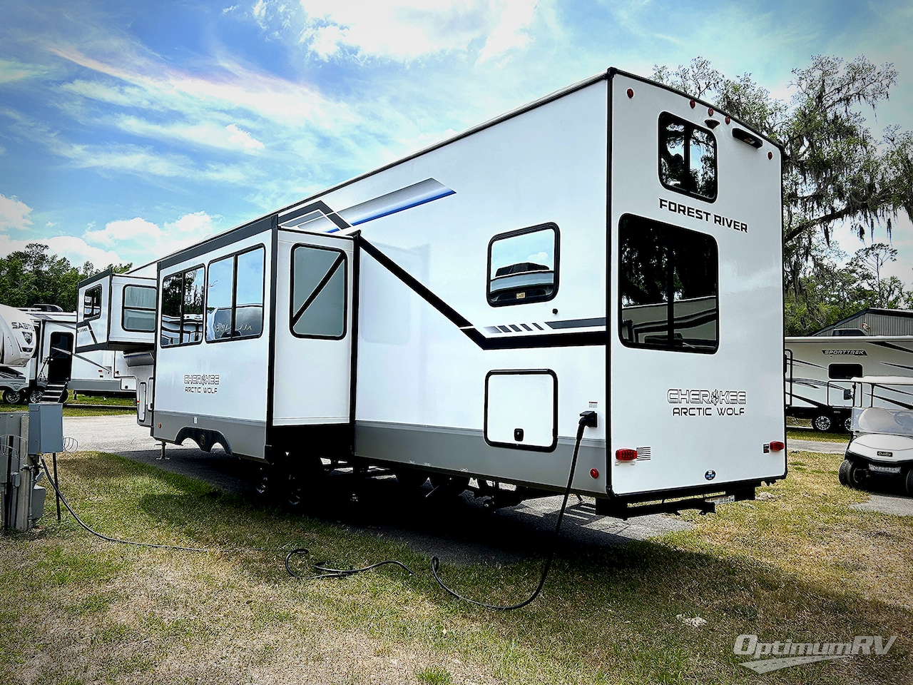 2025 Forest River Cherokee Arctic Wolf Suite 3750SUITE Photo 3
