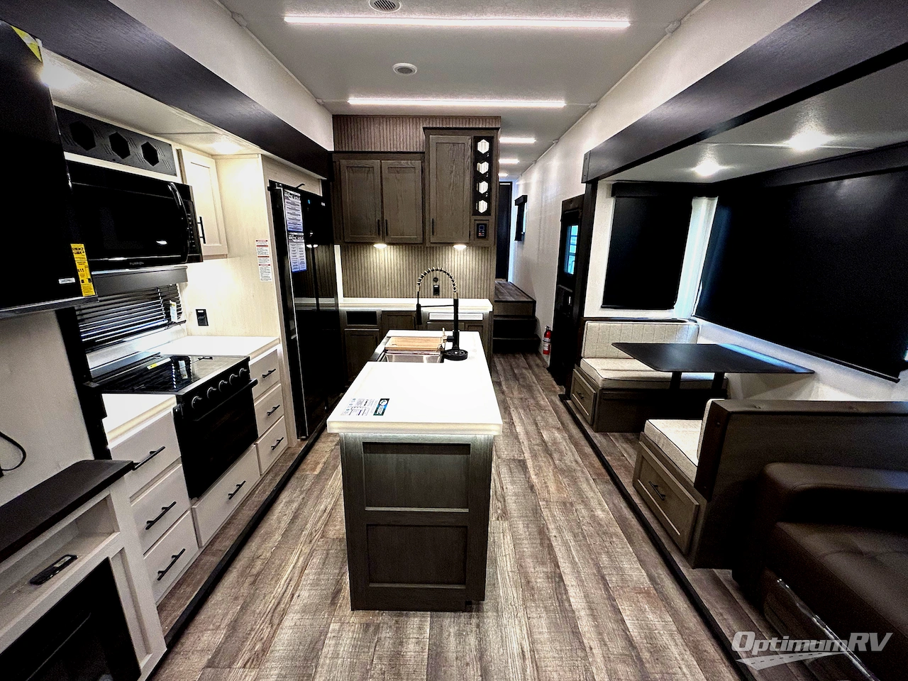 2025 Forest River Cherokee Arctic Wolf Suite 3650SUITE Photo 3