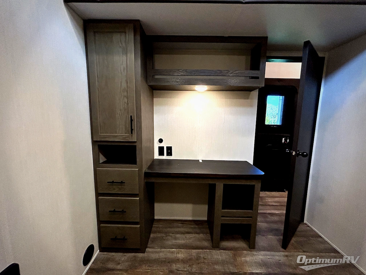 2025 Forest River Cherokee Arctic Wolf Suite 3650SUITE Photo 18