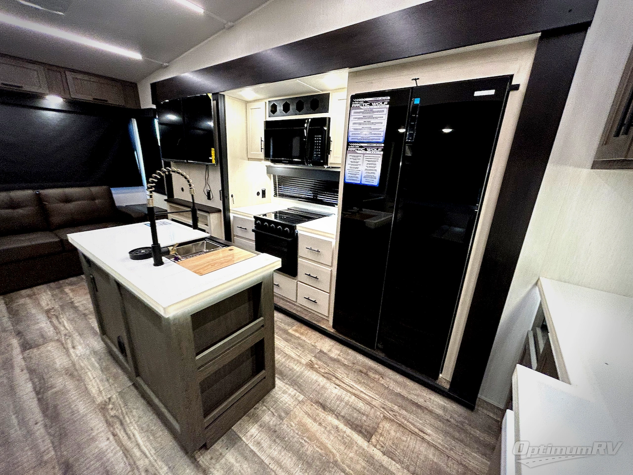 2025 Forest River Cherokee Arctic Wolf Suite 3650SUITE Photo 20