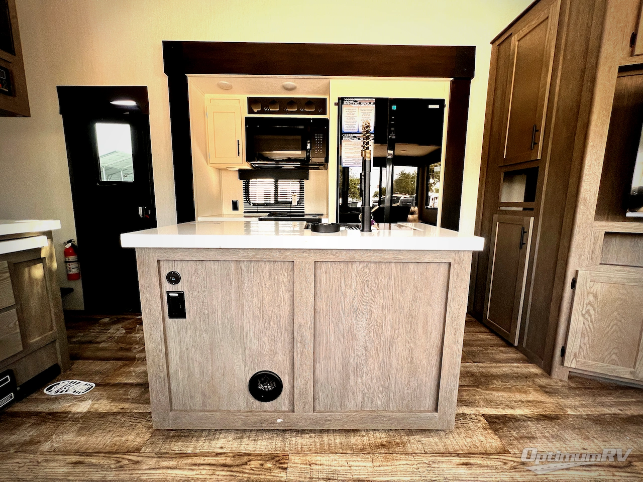 2025 Forest River Cherokee Arctic Wolf Suite 3750SUITE Photo 10