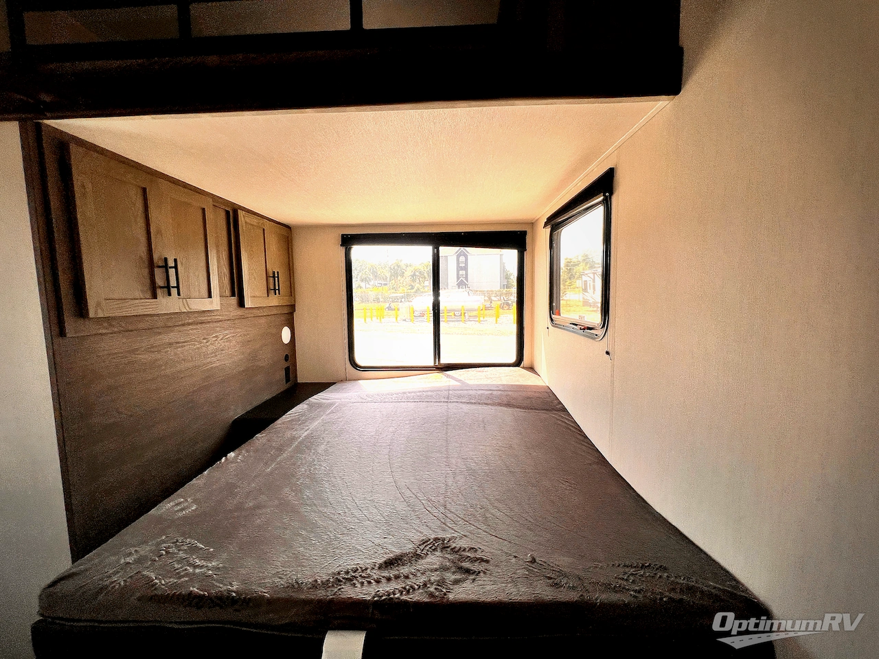 2025 Forest River Cherokee Arctic Wolf Suite 3750SUITE Photo 16