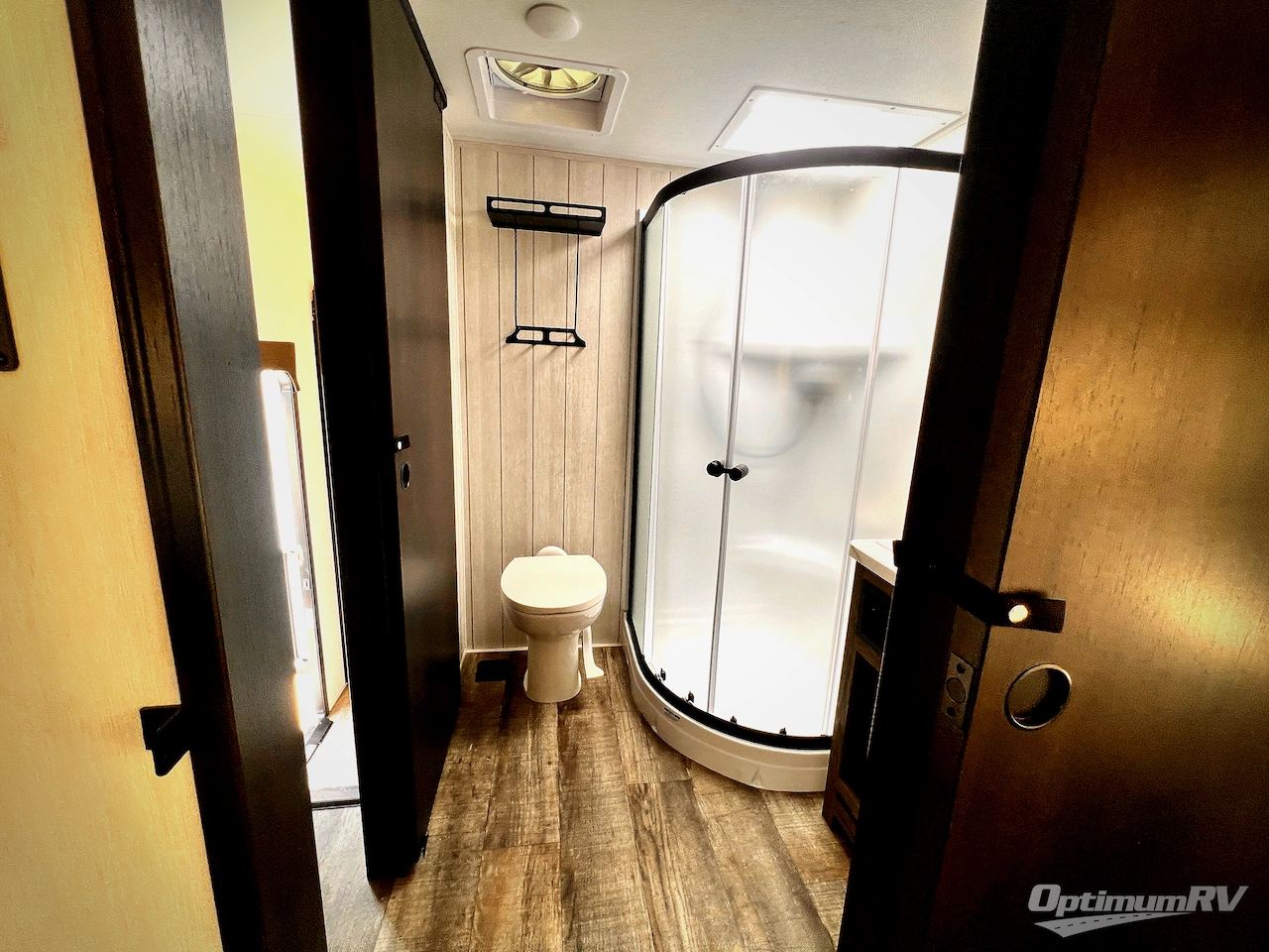 2025 Forest River Cherokee Arctic Wolf Suite 3750SUITE Photo 22