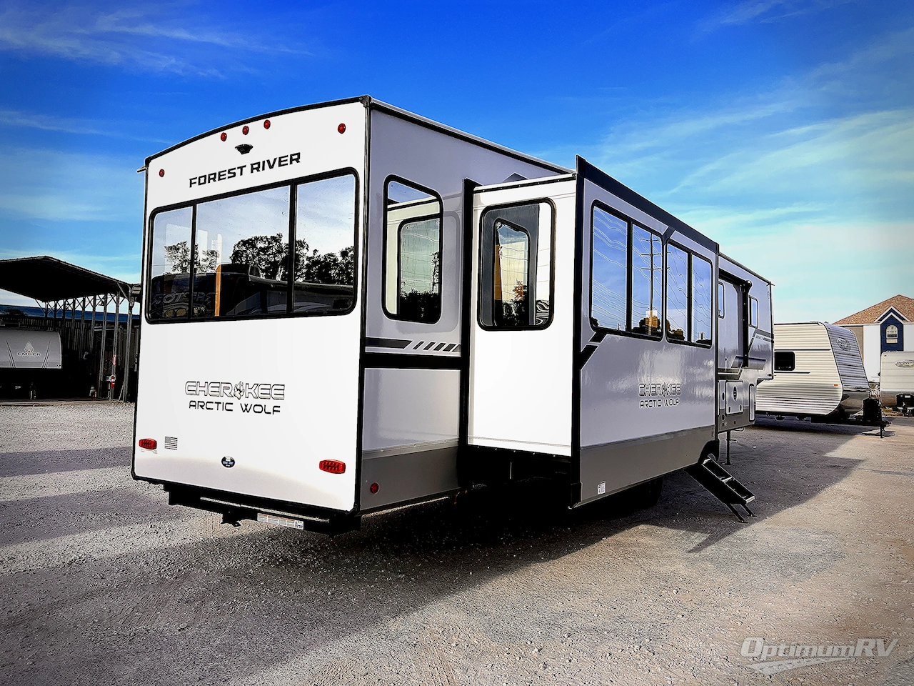 2025 Forest River Cherokee Arctic Wolf Suite 3650SUITE Photo 3