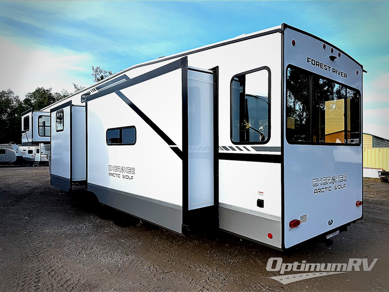 2025 Forest River Cherokee Arctic Wolf Suite 3650SUITE Photo 3