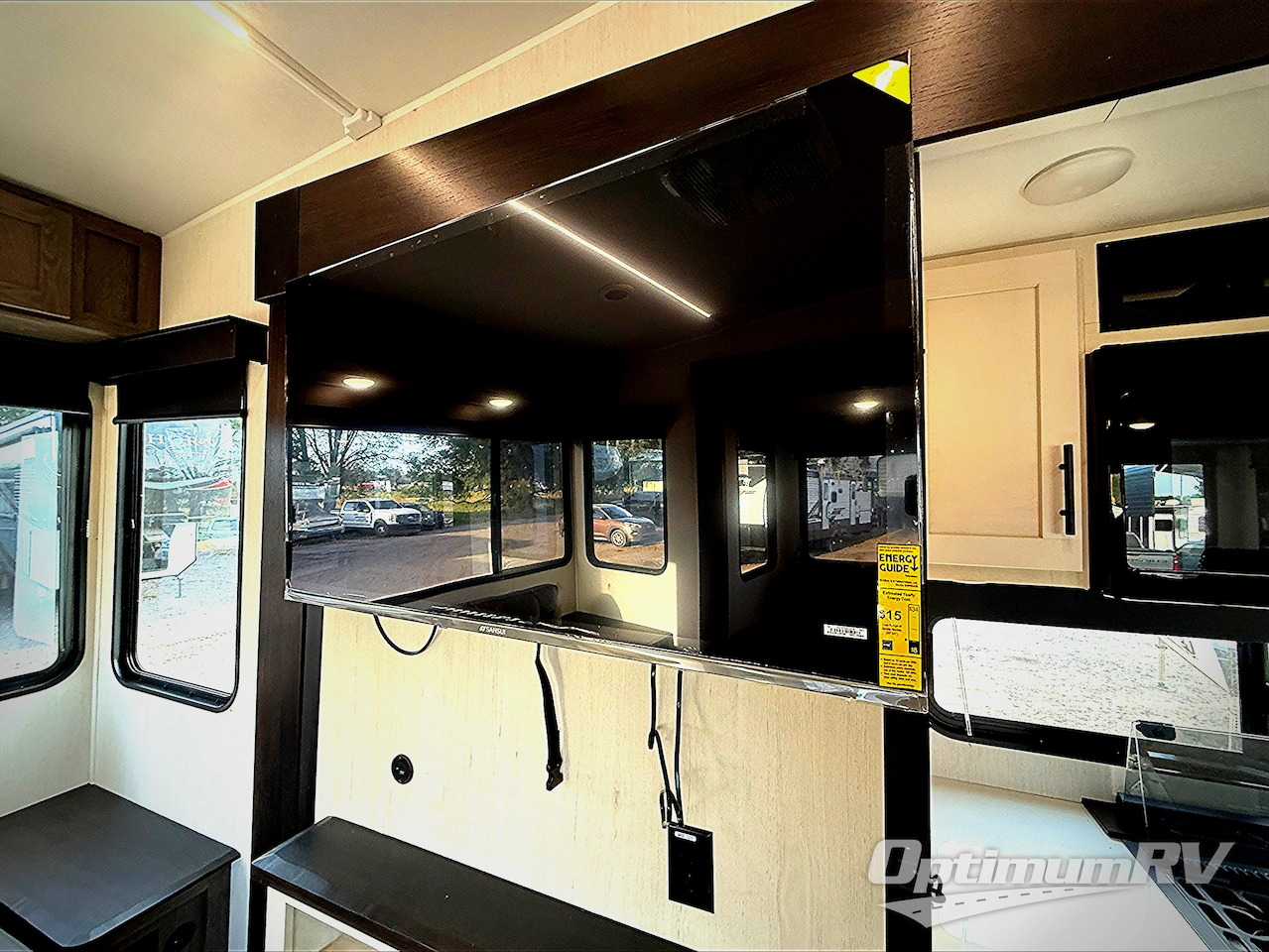 2025 Forest River Cherokee Arctic Wolf Suite 3650SUITE Photo 17