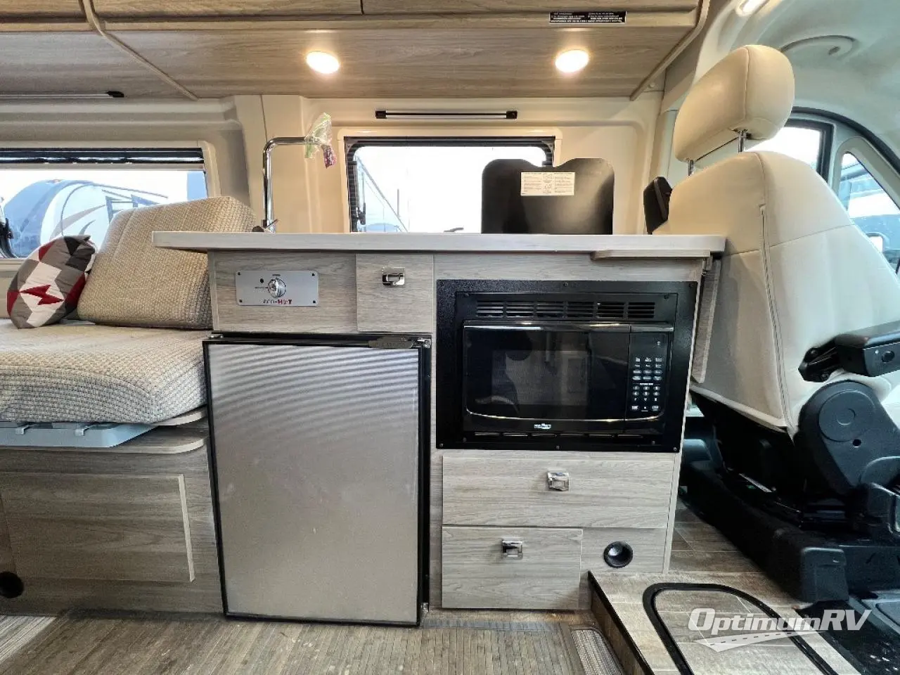 2023 Winnebago Travato 59K Photo 9