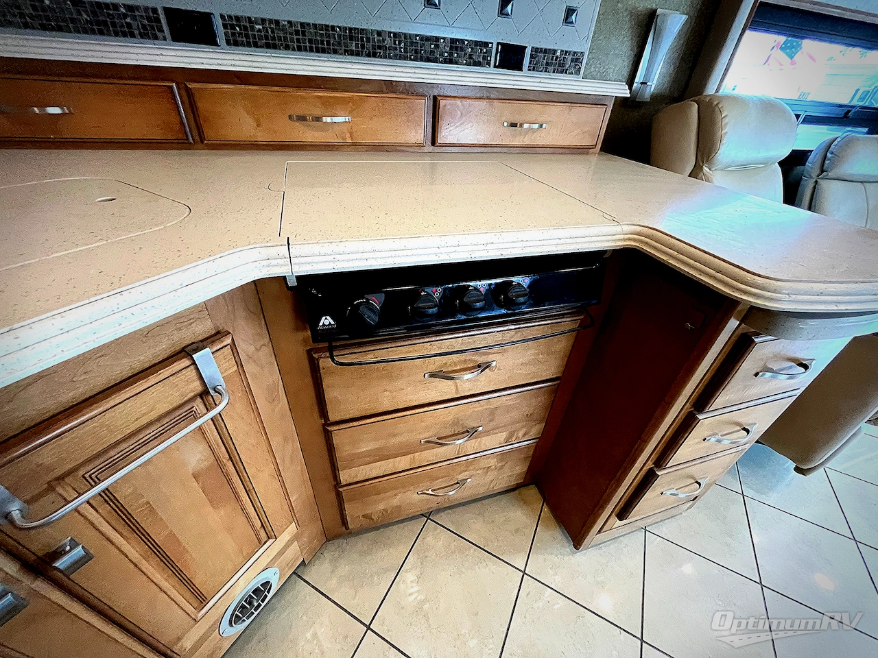 2014 Winnebago Journey 42E Photo 15