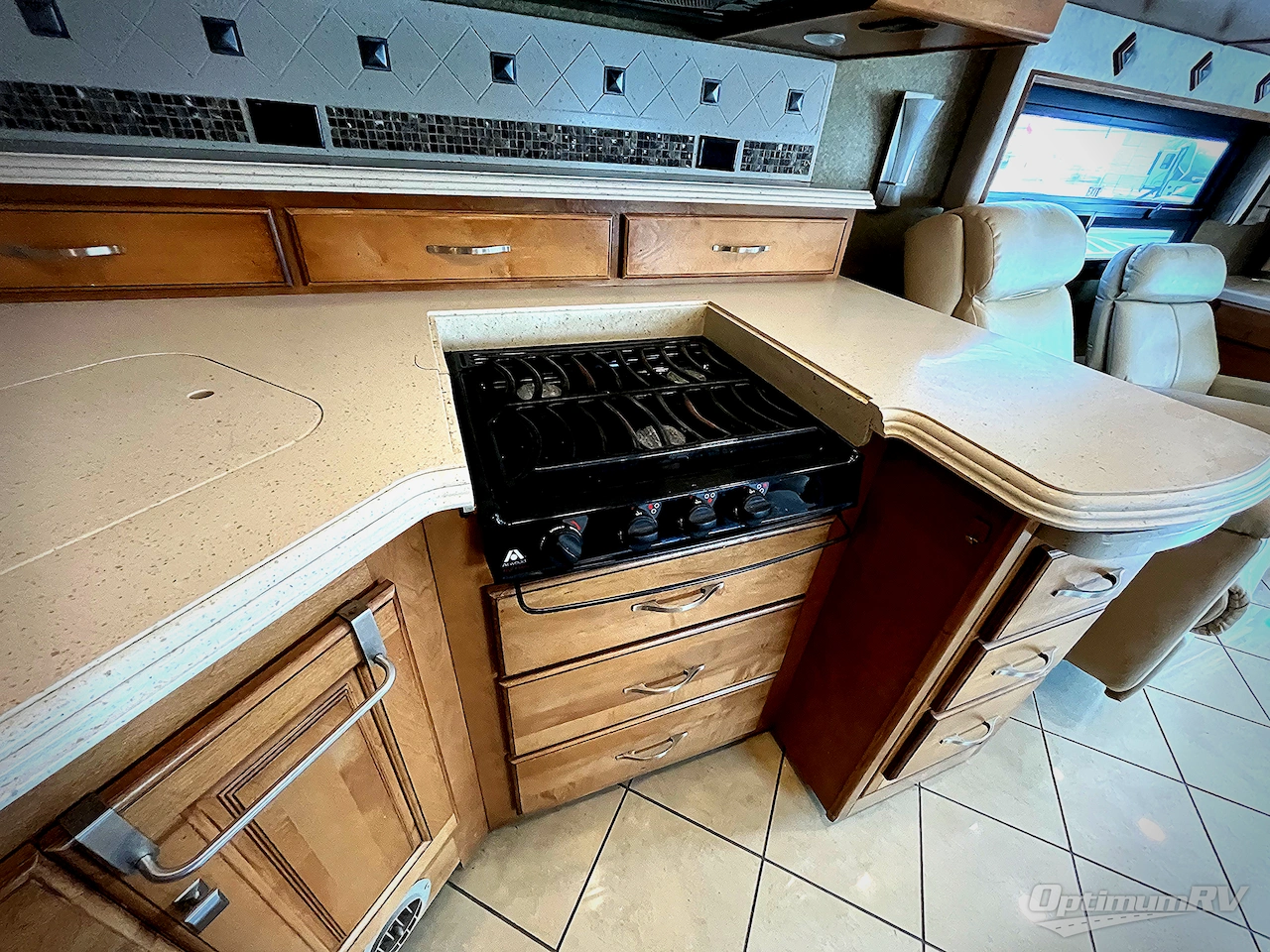 2014 Winnebago Journey 42E Photo 16