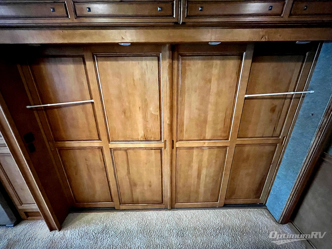 2014 Winnebago Journey 42E Photo 28