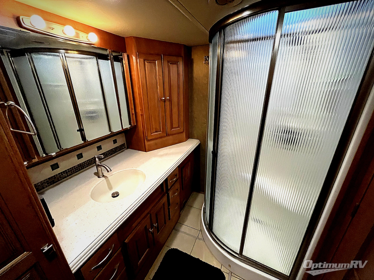 2014 Winnebago Journey 42E Photo 31