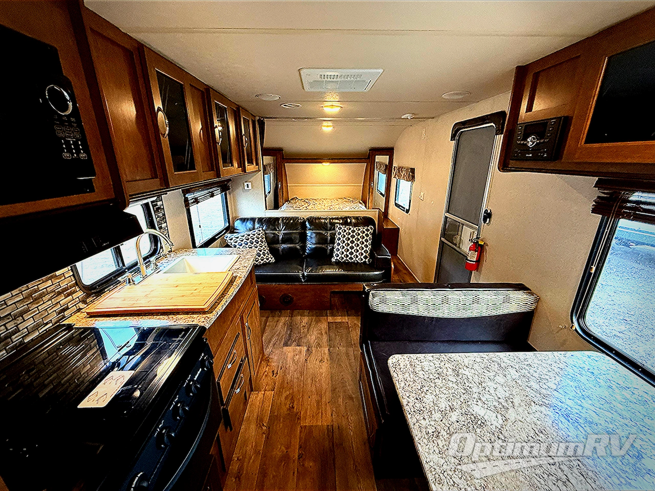 2018 Forest River Wildwood X-Lite 241QBXL Photo 5