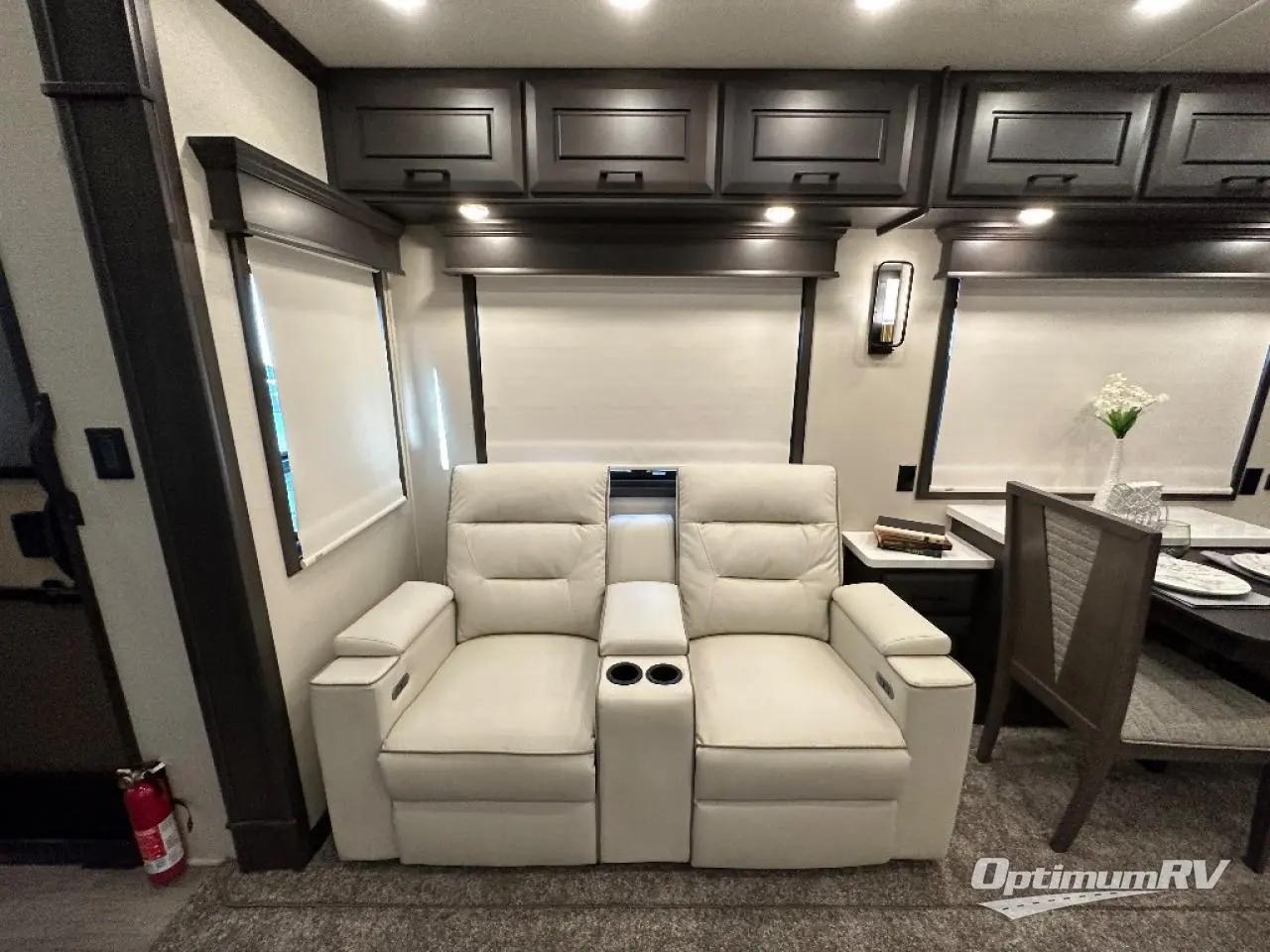 2024 DRV Luxury Suites Mobile Suites MS 41RKDB Photo 9