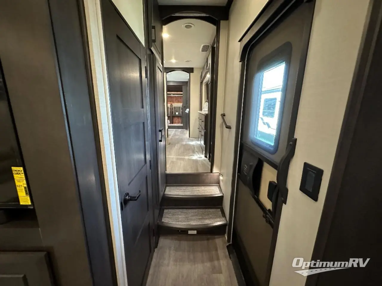 2024 DRV Luxury Suites Mobile Suites MS 41RKDB Photo 13