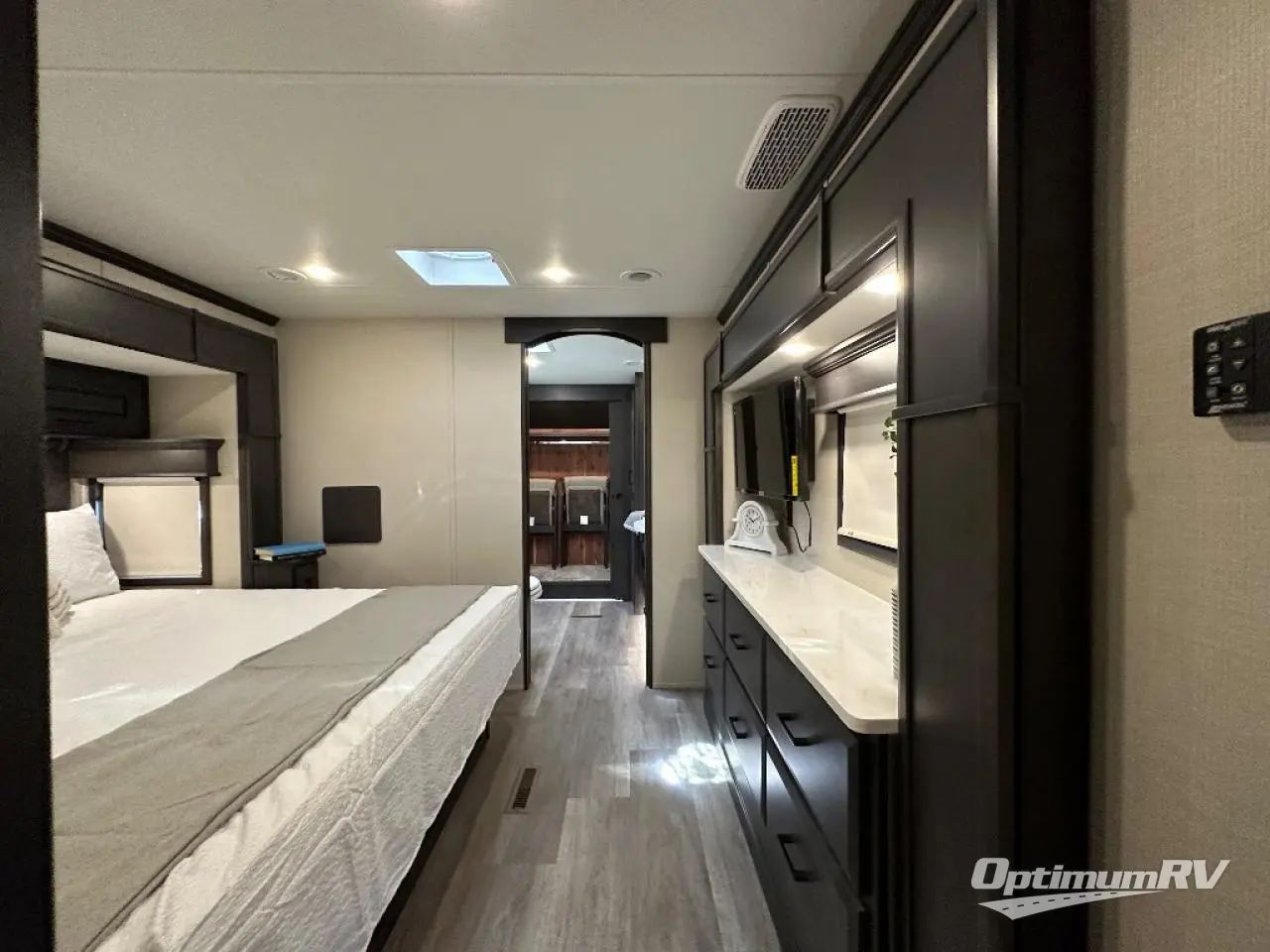 2024 DRV Luxury Suites Mobile Suites MS 41RKDB Photo 15