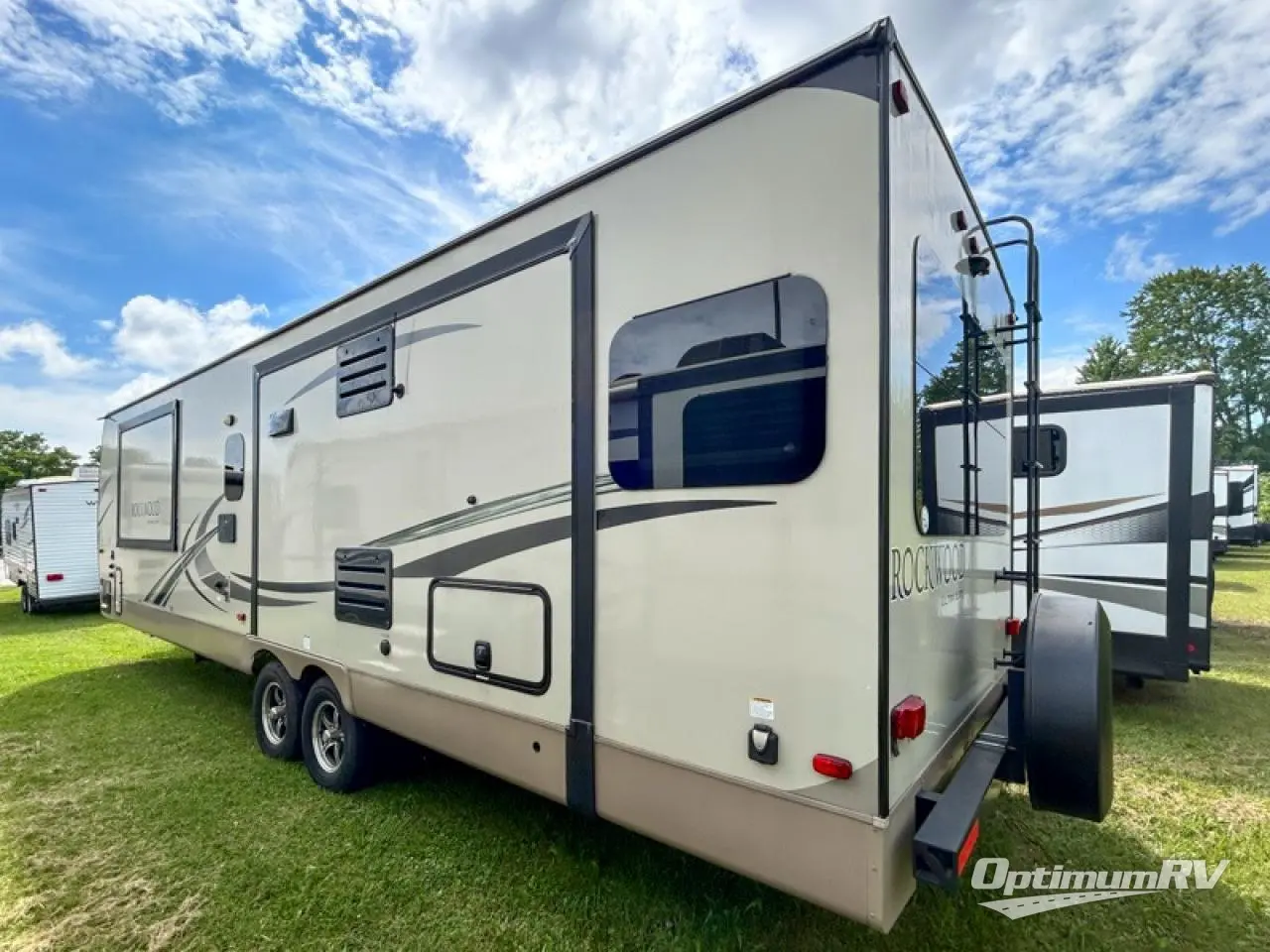 2018 Forest River Rockwood Ultra Lite 2906WS Photo 3