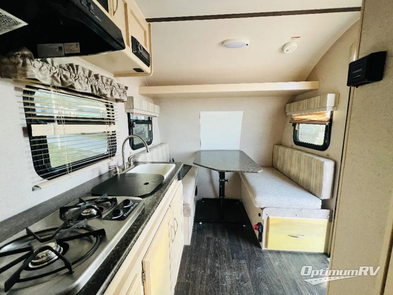 2019 Winnebago Towables Minnie 1710 Photo 5