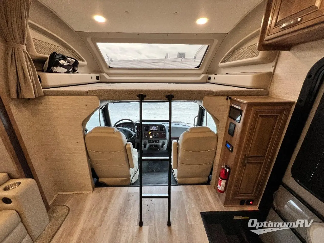 2021 Jayco Seneca 37TS Photo 5