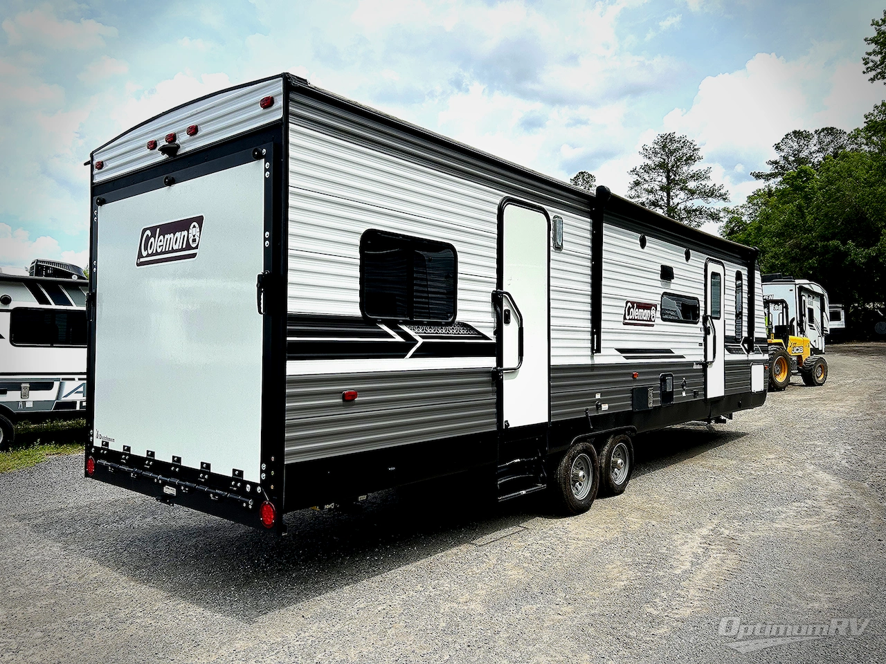 2022 Dutchmen Coleman Lantern Series 300TQ Photo 2