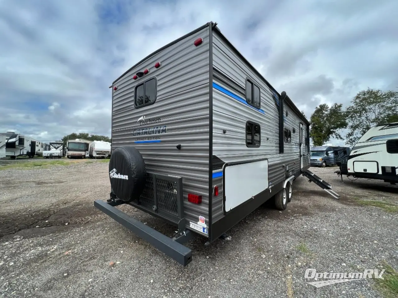 2022 Coachmen Catalina Legacy 303QBCK Photo 2