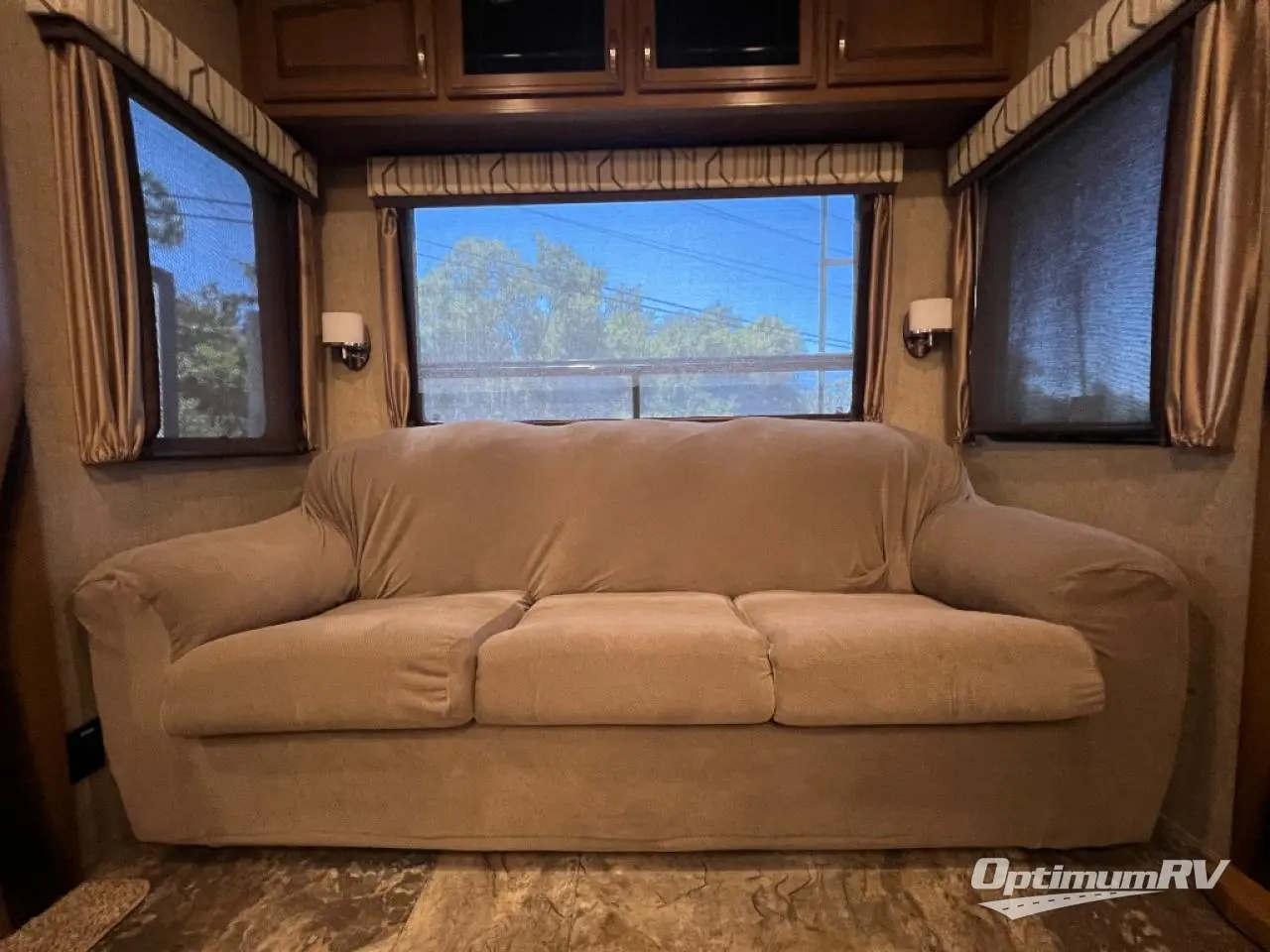 2018 Forest River Cedar Creek Hathaway Edition 38FBD Photo 4