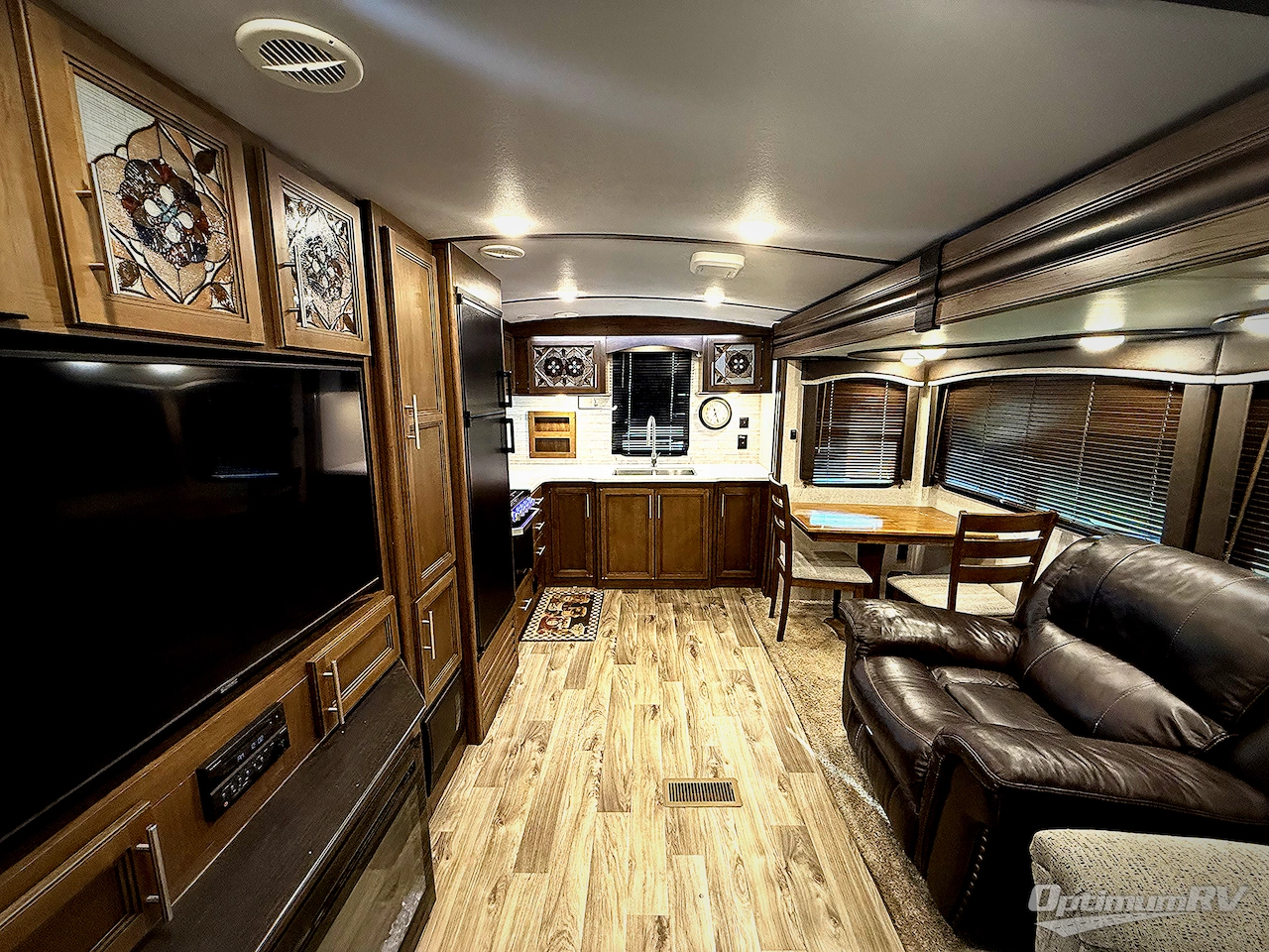 2020 Keystone Cougar Half-Ton 30RKD Photo 2