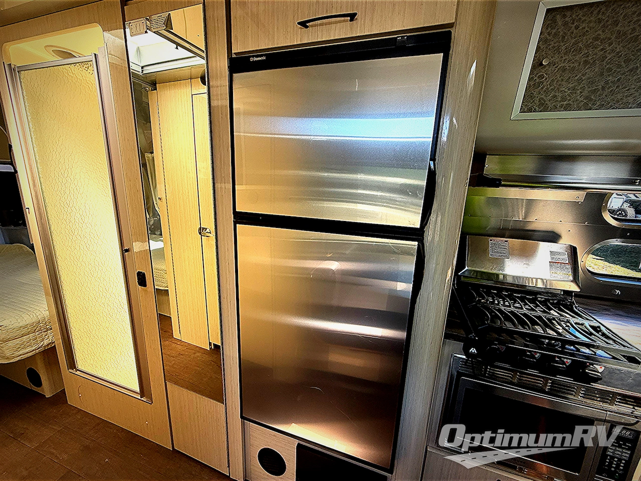 2017 Airstream Serenity 27FB Photo 12