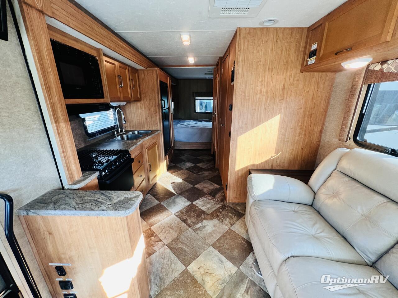 2015 Georgie Boy Pursuit 27KB Photo 4