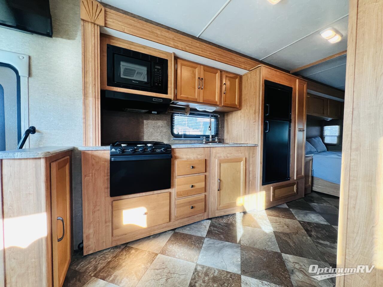 2015 Georgie Boy Pursuit 27KB Photo 10