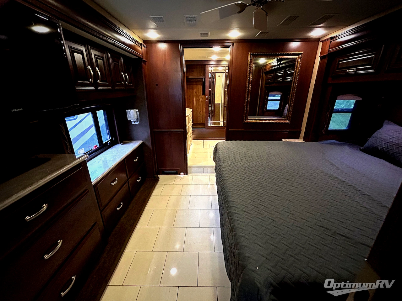 2015 Entegra Anthem 44B Photo 16