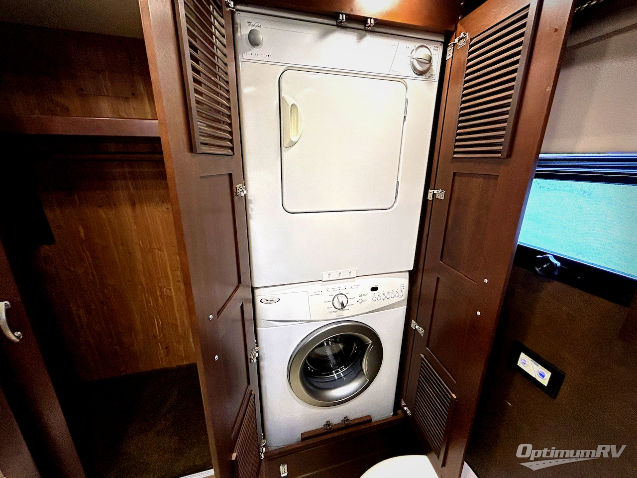2015 Entegra Anthem 44B Photo 23