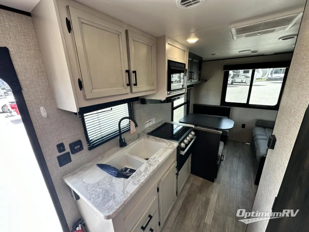 2023 Jayco Jay Flight SLX 8 212QB Photo 11