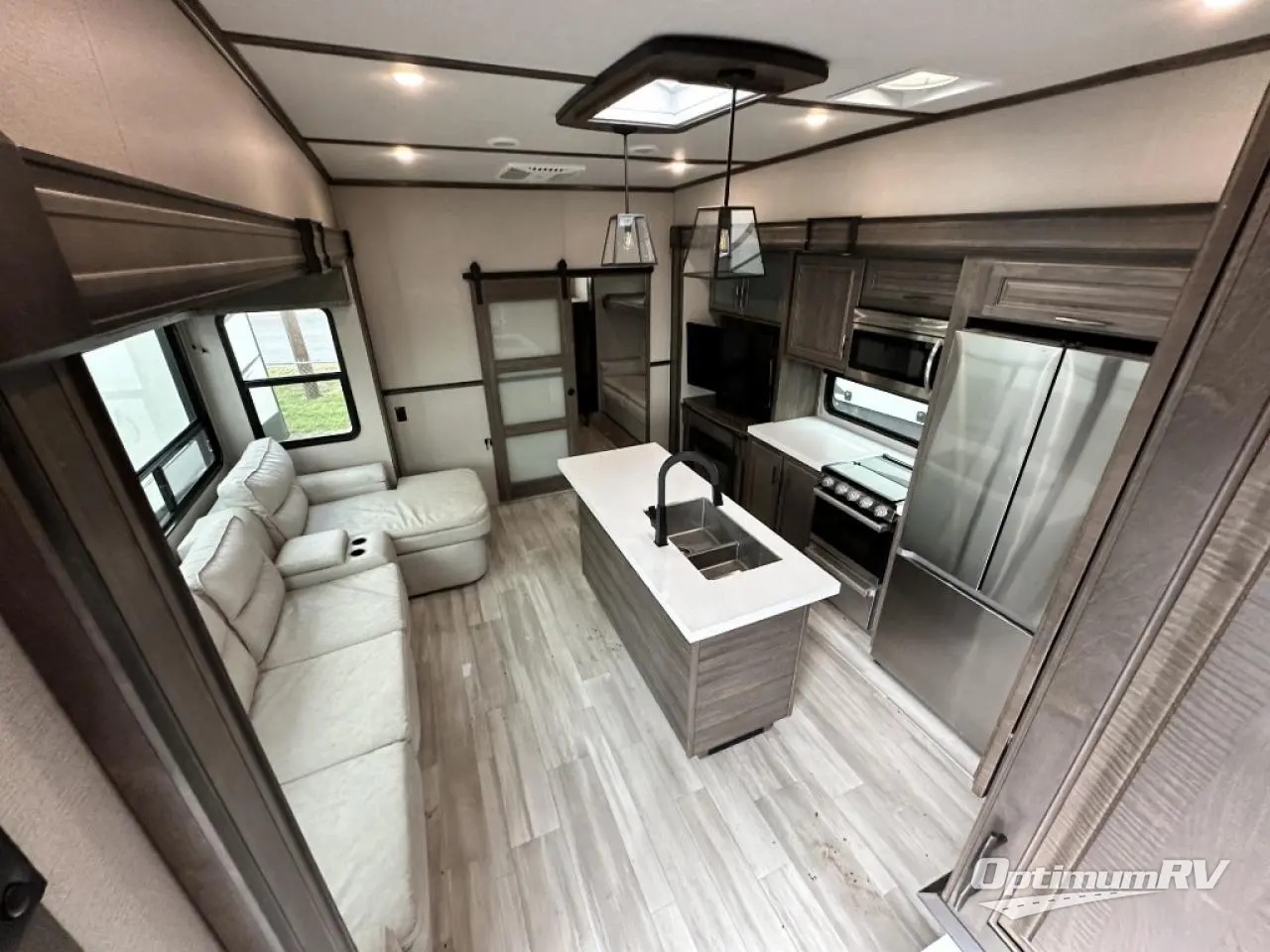 2022 Grand Design Solitude S-Class 3740BH-R Photo 20