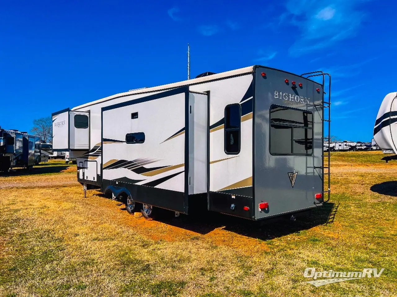 2023 Heartland Bighorn Traveler 32RS Photo 2