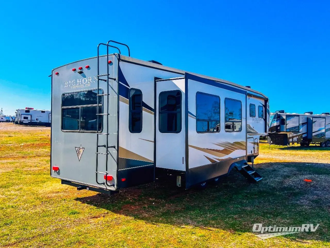 2023 Heartland Bighorn Traveler 32RS Photo 3