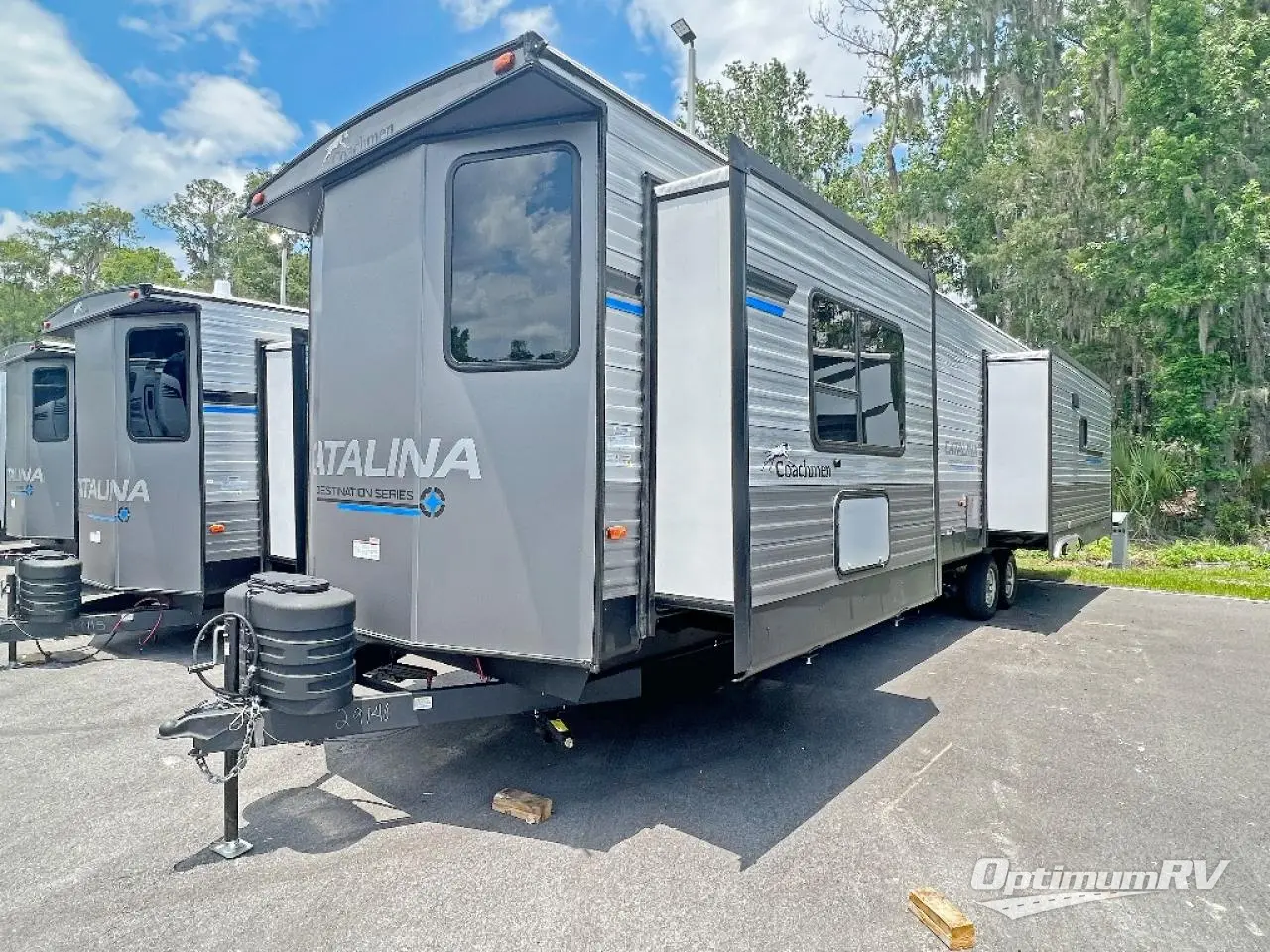 2023 Coachmen Catalina Destination Series 39RLTS Photo 5