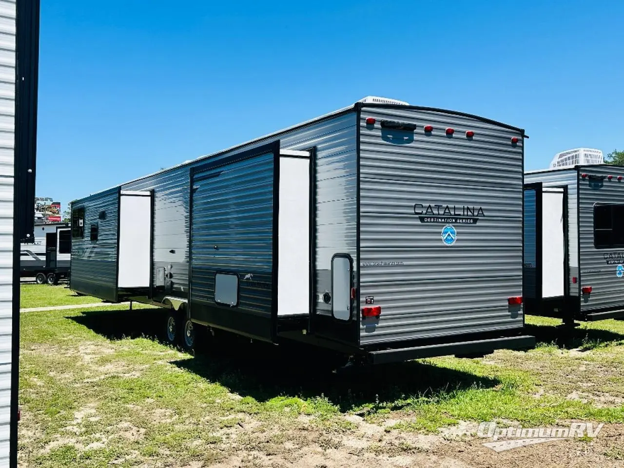 2024 Coachmen Catalina Destination Series 39MKTS Photo 3