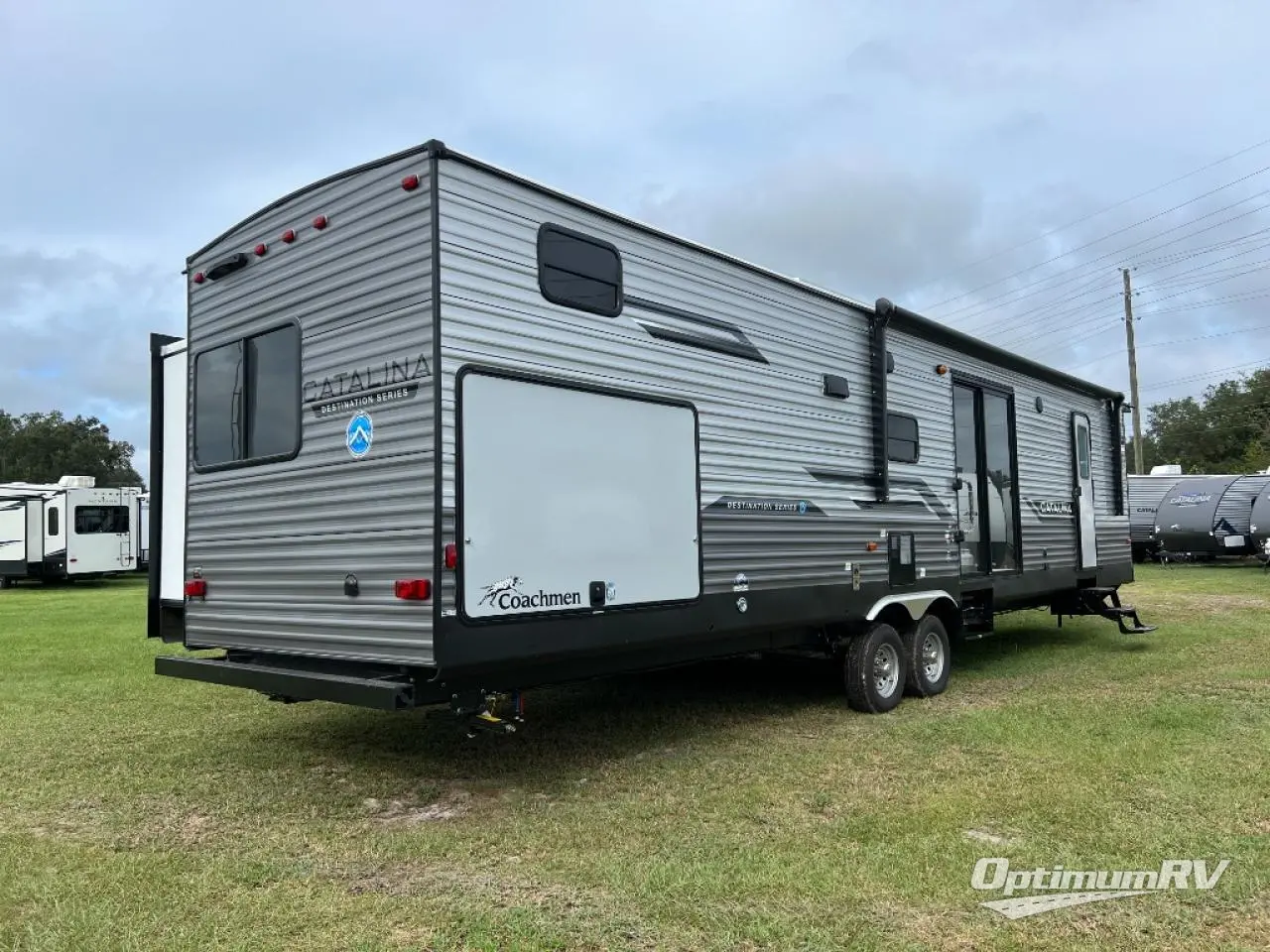 2024 Coachmen Catalina Destination Series 40BHTS Photo 2