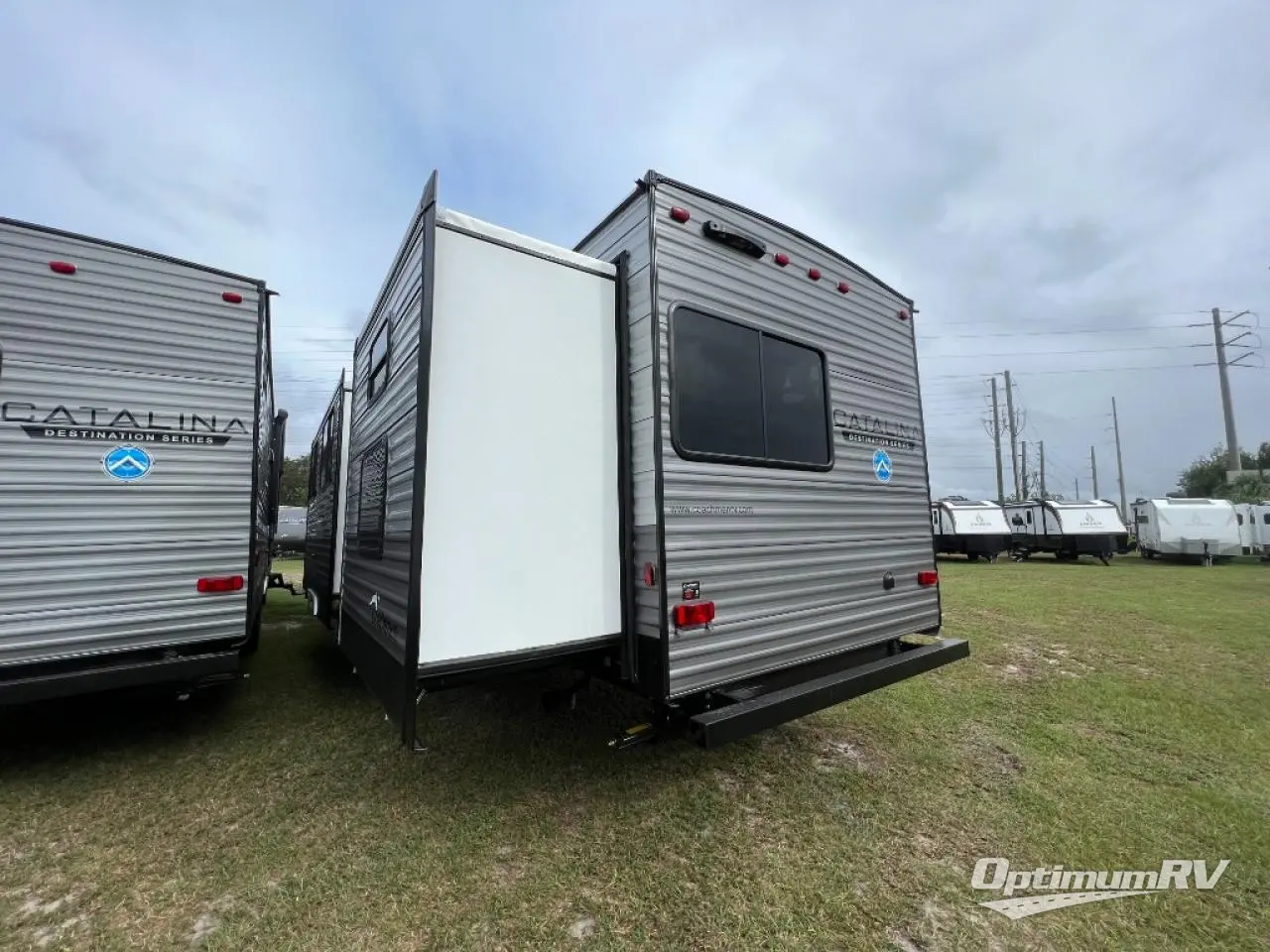 2024 Coachmen Catalina Destination Series 40BHTS Photo 3