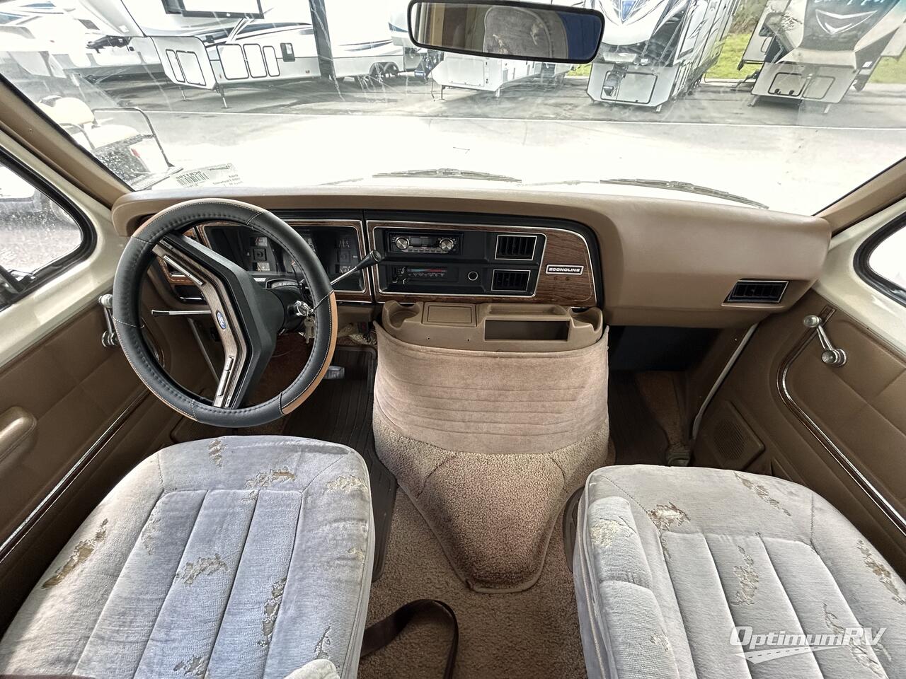 1989 Fleetwood Tioga M-S Photo 4
