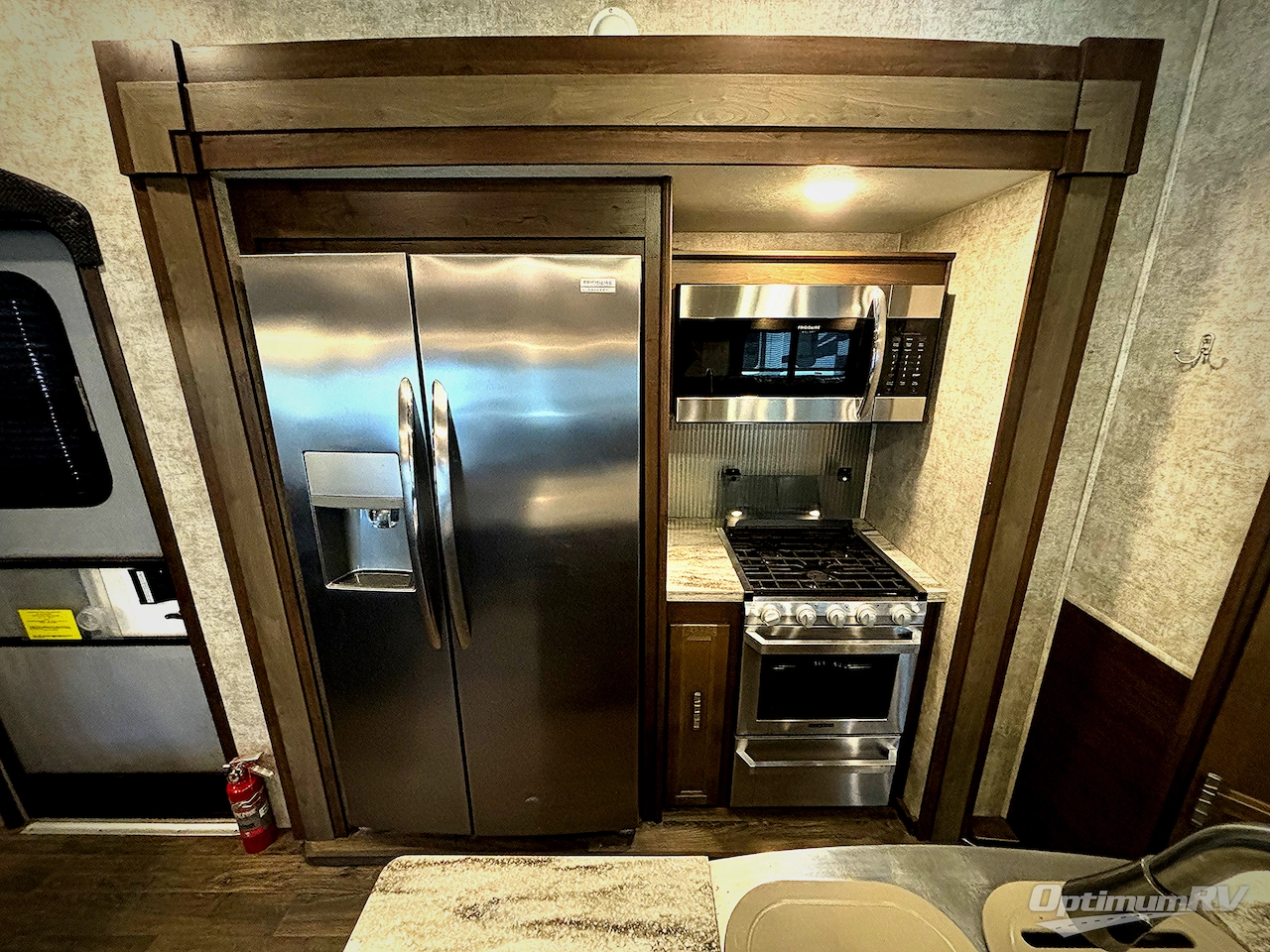 2019 Highland Ridge Open Range 3X M-427BHS Photo 6