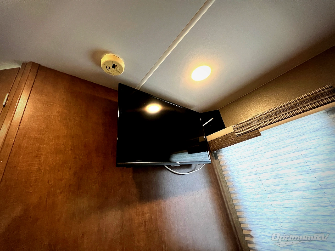 2018 Winnebago Outlook 22C Photo 18