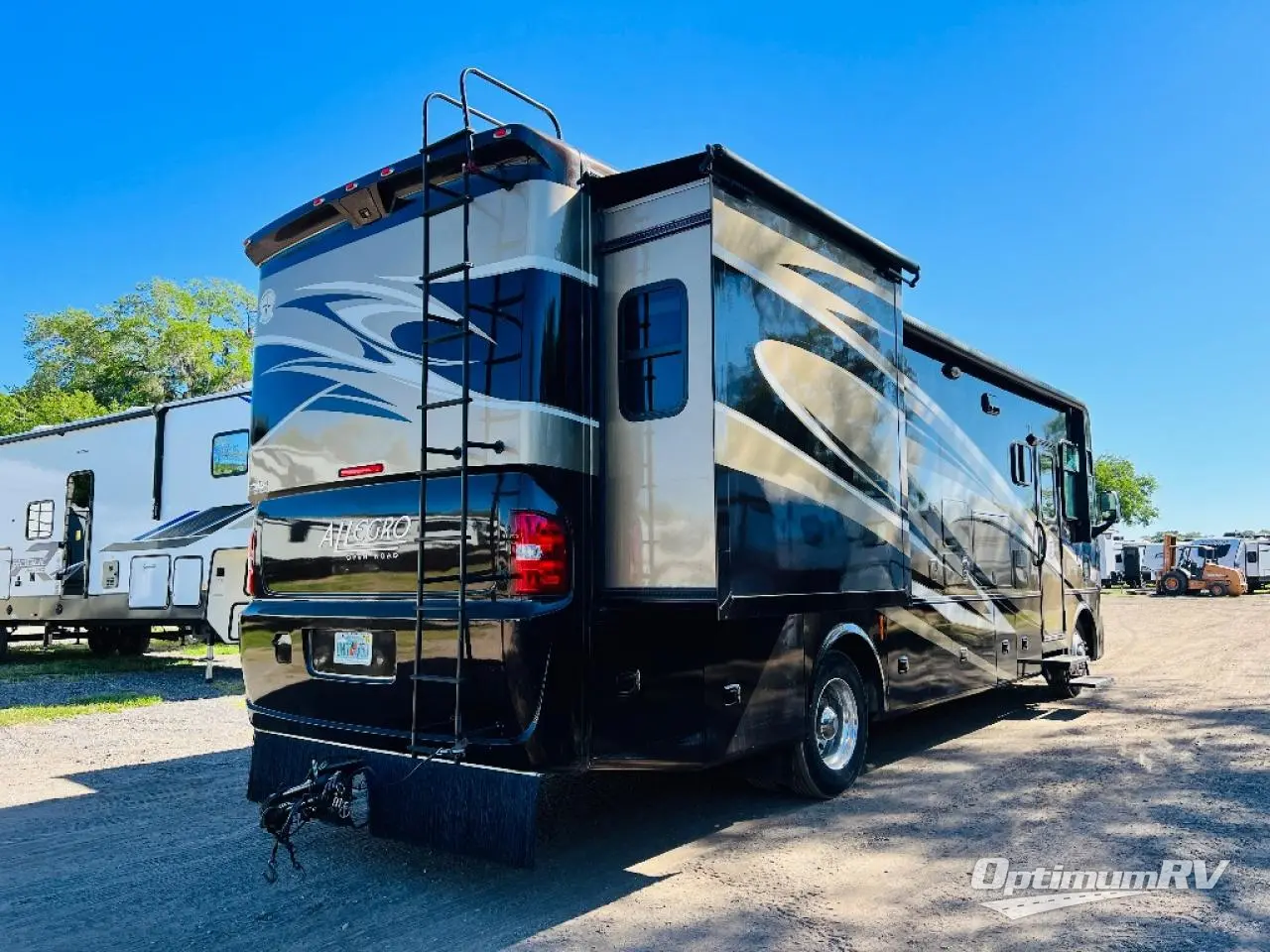 2014 Tiffin Allegro 31SA Photo 2