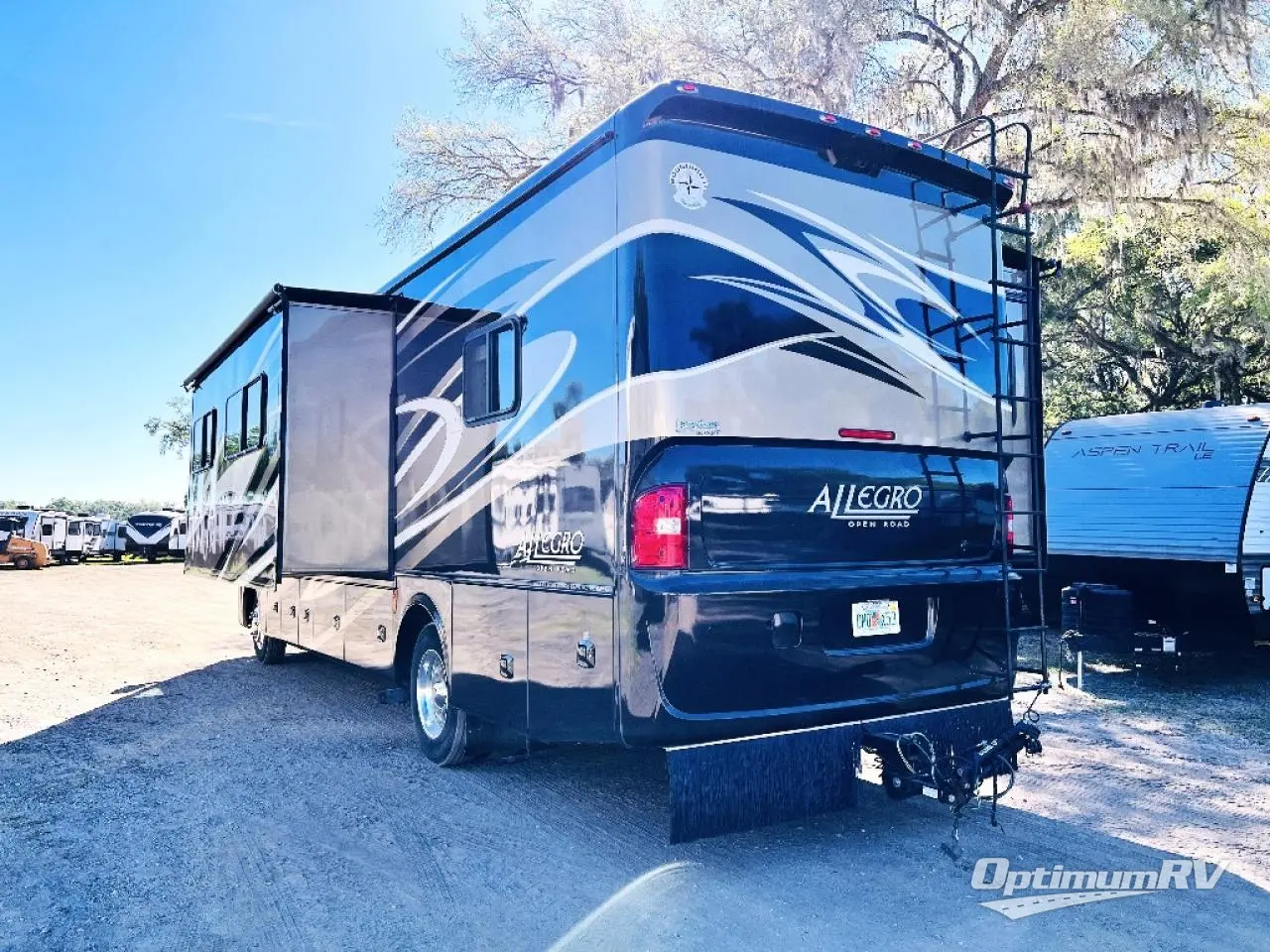 2014 Tiffin Allegro 31SA Photo 3