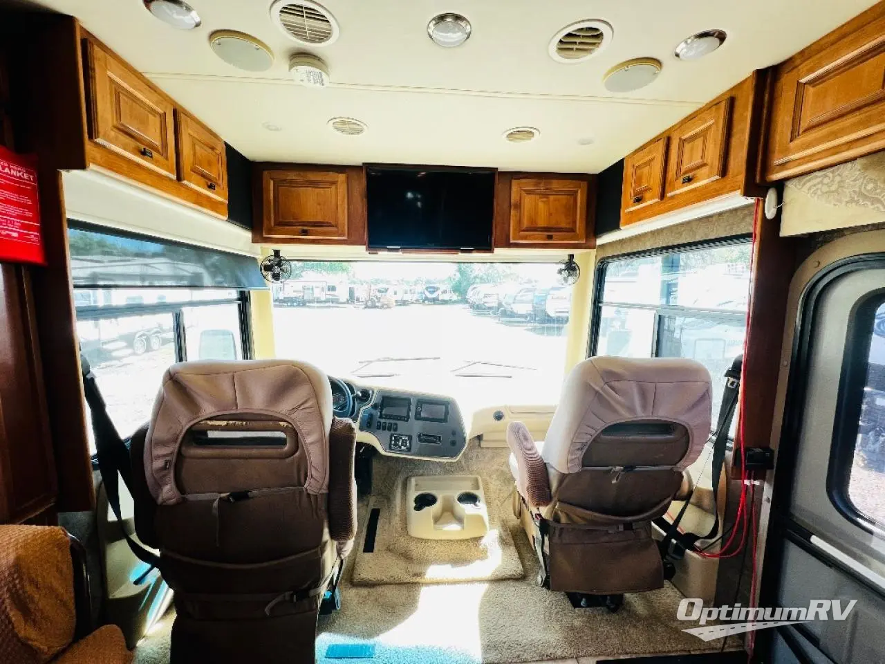 2014 Tiffin Allegro 31SA Photo 5