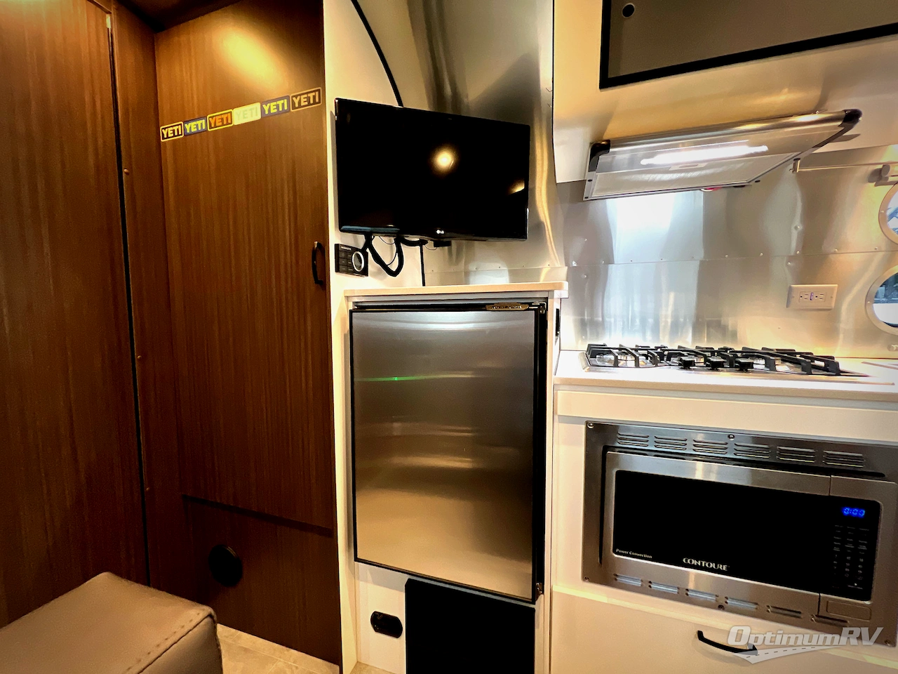 2022 Airstream Caravel 22FB Photo 13
