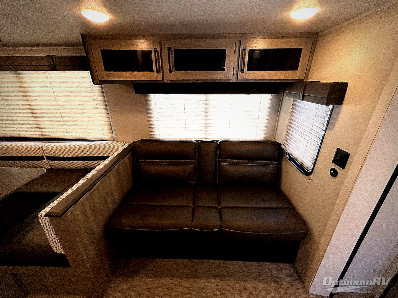 2023 Palomino Puma XLE Lite 31BHSC Photo 9